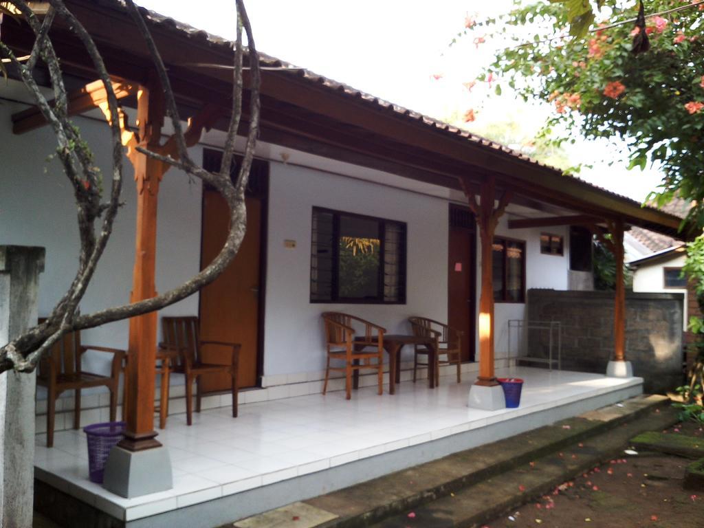 Madra Homestay Ubud Exterior foto