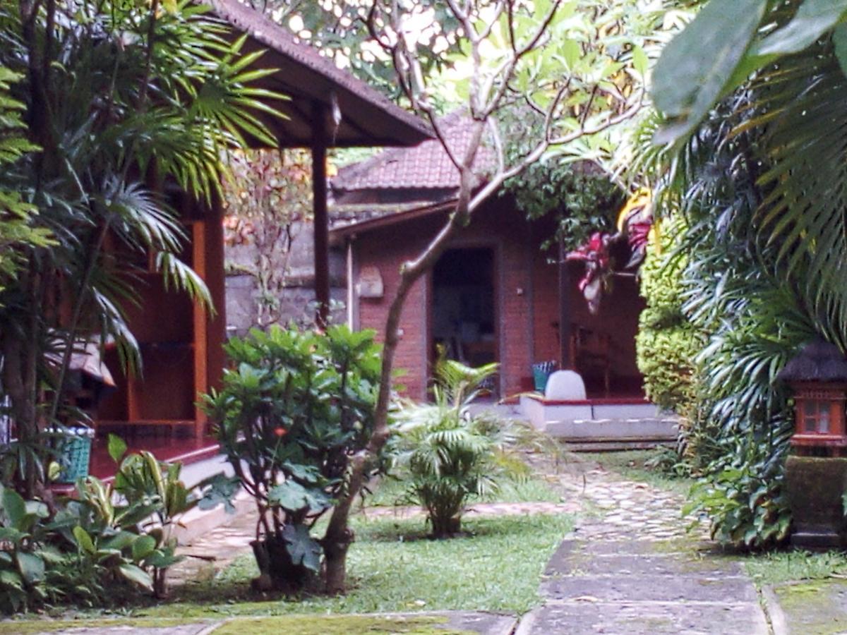 Madra Homestay Ubud Exterior foto